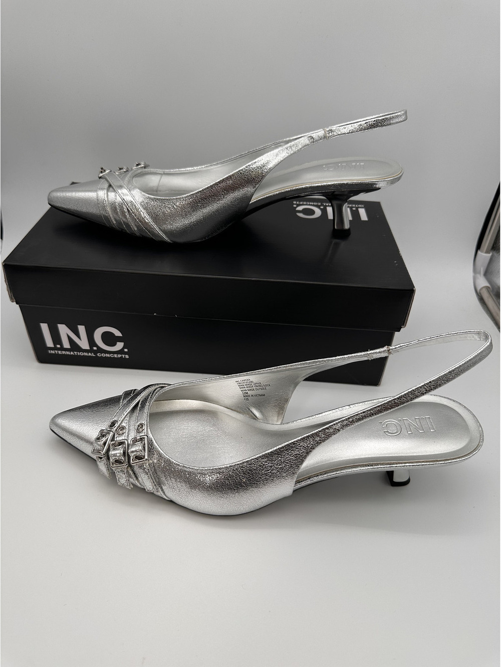 I.N.C. CapeKap Silver Crinkle Slingback Kitten Heel Pumps,